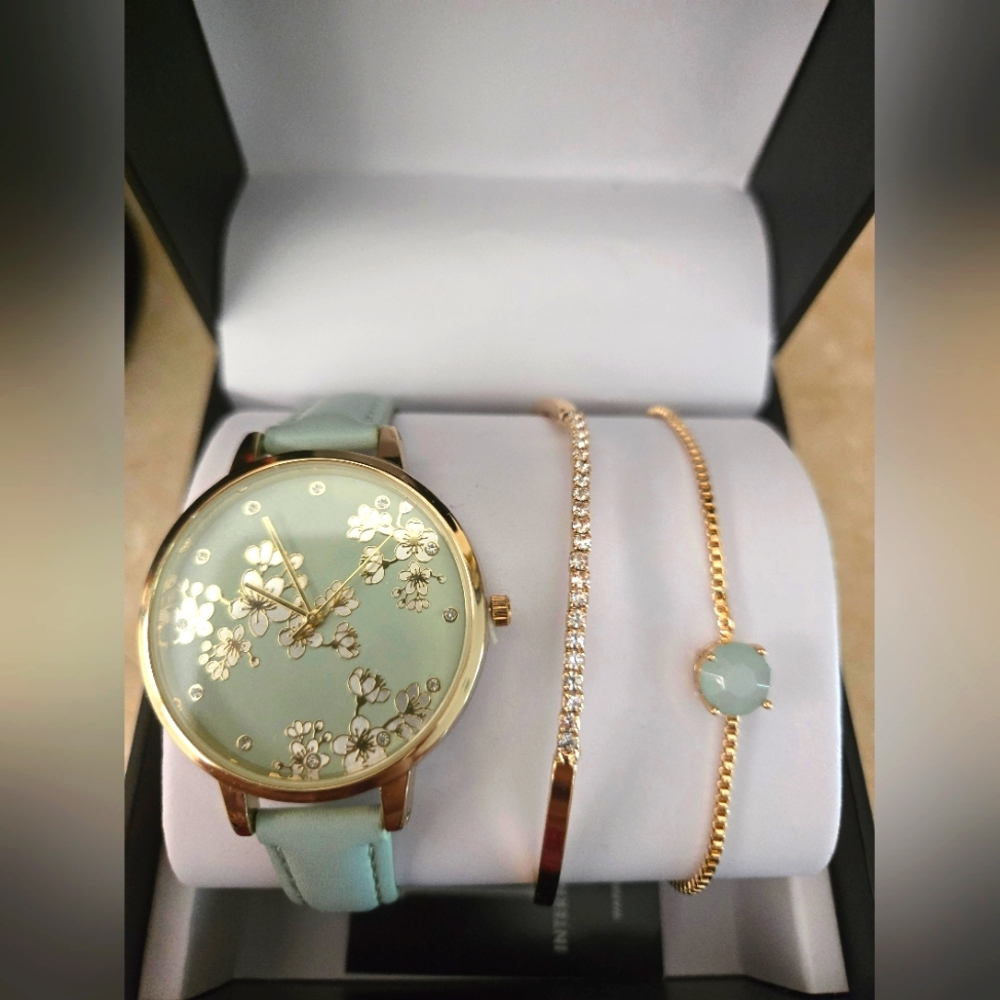 I.N.C Accessories Set